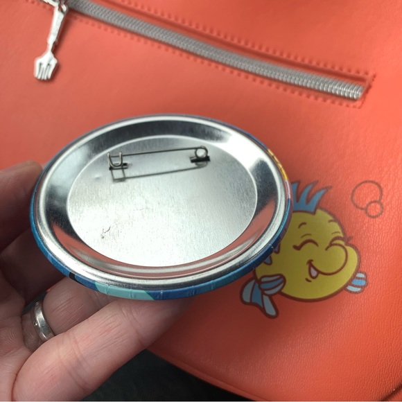 Disney Parks Button Ariel’s Grotto Can Badge - Picture 2 of 2